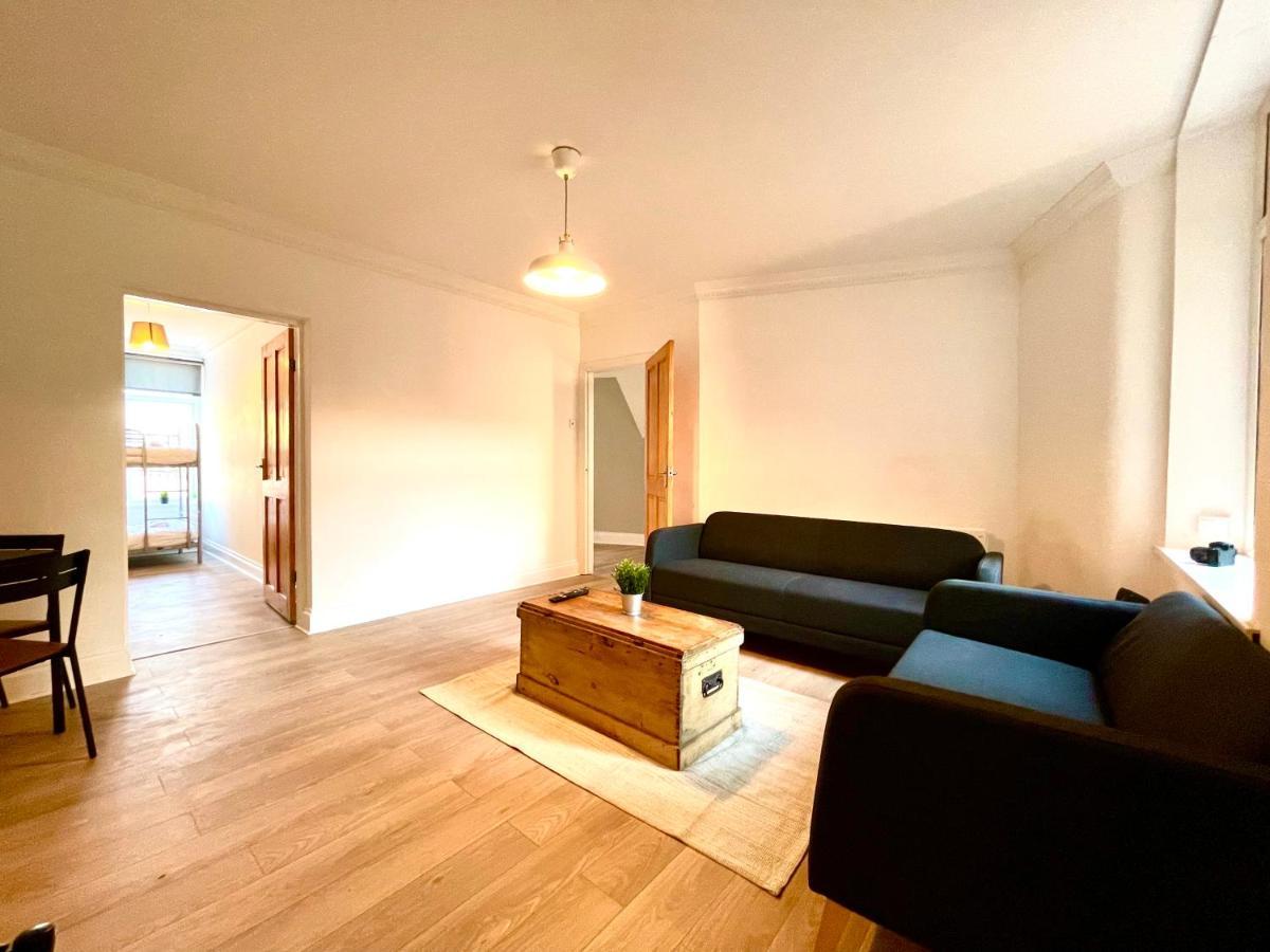 Huge Serviced Apartment With Free Parking Jesmond Dış mekan fotoğraf