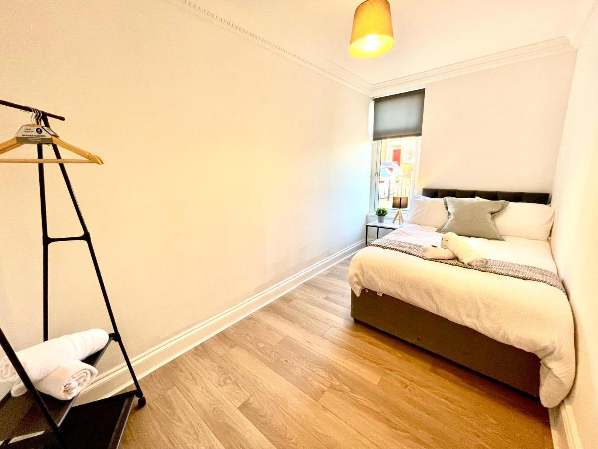 Huge Serviced Apartment With Free Parking Jesmond Dış mekan fotoğraf